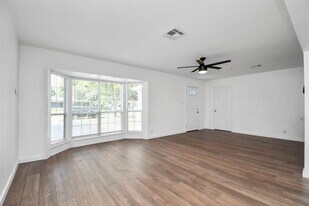 2713 John St in La Marque, TX - Building Photo