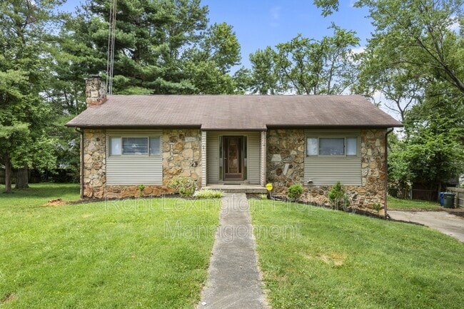 property at 2025 Langhorne Dr