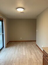 1506 Canterbury St in Norman, OK - Building Photo - Building Photo