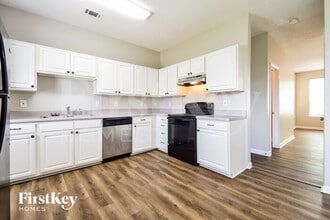 2451 Brianna Dr in Hampton, GA - Building Photo - Building Photo