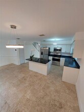 2839 SW 25th Ter in Miami, FL - Building Photo - Building Photo