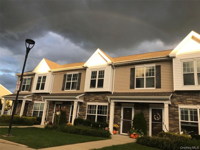 property at 37 Weatherby Ln