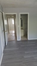 5317 Curry Ford Rd in Orlando, FL - Foto de edificio - Building Photo