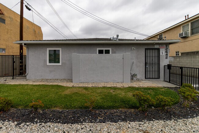 Kalnor Apartments in Norwalk, CA - Building Photo - Building Photo