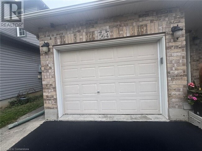 property at 564 Woolgrass Ave
