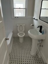 508 S Quaker Ln, Unit 508 in West Hartford, CT - Building Photo - Building Photo