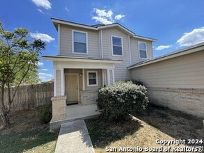 3022 Gypsy Point in San Antonio, TX - Building Photo - Building Photo