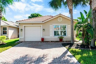 10535 Carolina Willow Dr in Ft. Myers, FL - Building Photo