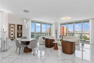 300 Sunny Isles Blvd in Sunny Isles Beach, FL - Building Photo - Building Photo