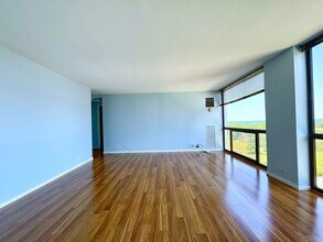 4343 N Clarendon Ave in Chicago, IL - Building Photo - Building Photo