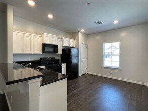 1008 SW 91st St in Oklahoma City, OK - Building Photo - Building Photo