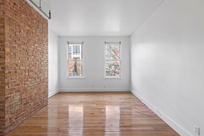 309 Monroe St in Hoboken, NJ - Building Photo - Building Photo