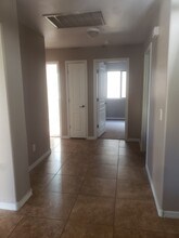 743 E Wolf Hollow Dr in Casa Grande, AZ - Foto de edificio - Building Photo