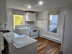 686 Bloom Rd, Unit Apt 201 in Danville, PA - Foto de edificio - Building Photo