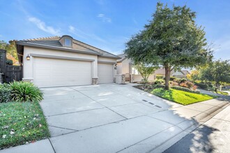 3070 Borgata Way in El Dorado Hills, CA - Building Photo - Building Photo