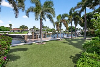 728 Waterway Dr in North Palm Beach, FL - Building Photo - Building Photo