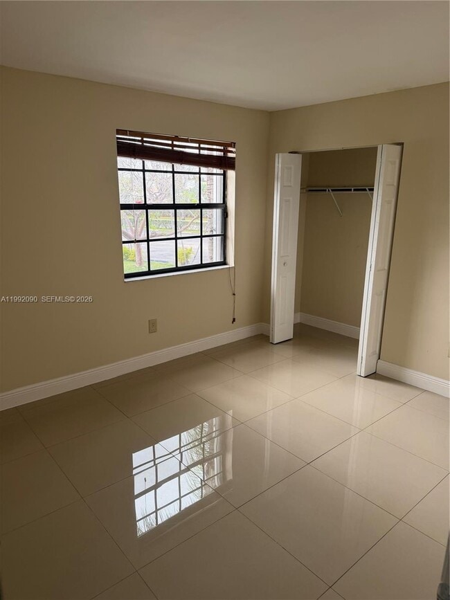 1211 S Independence Dr in Homestead, FL - Building Photo - Building Photo