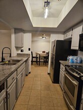 7320 W Reade Ave, Unit 102 in Glendale, AZ - Building Photo - Building Photo