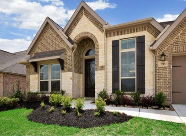 1715 Ketelby Reach Dr in Spring, TX - Foto de edificio - Building Photo