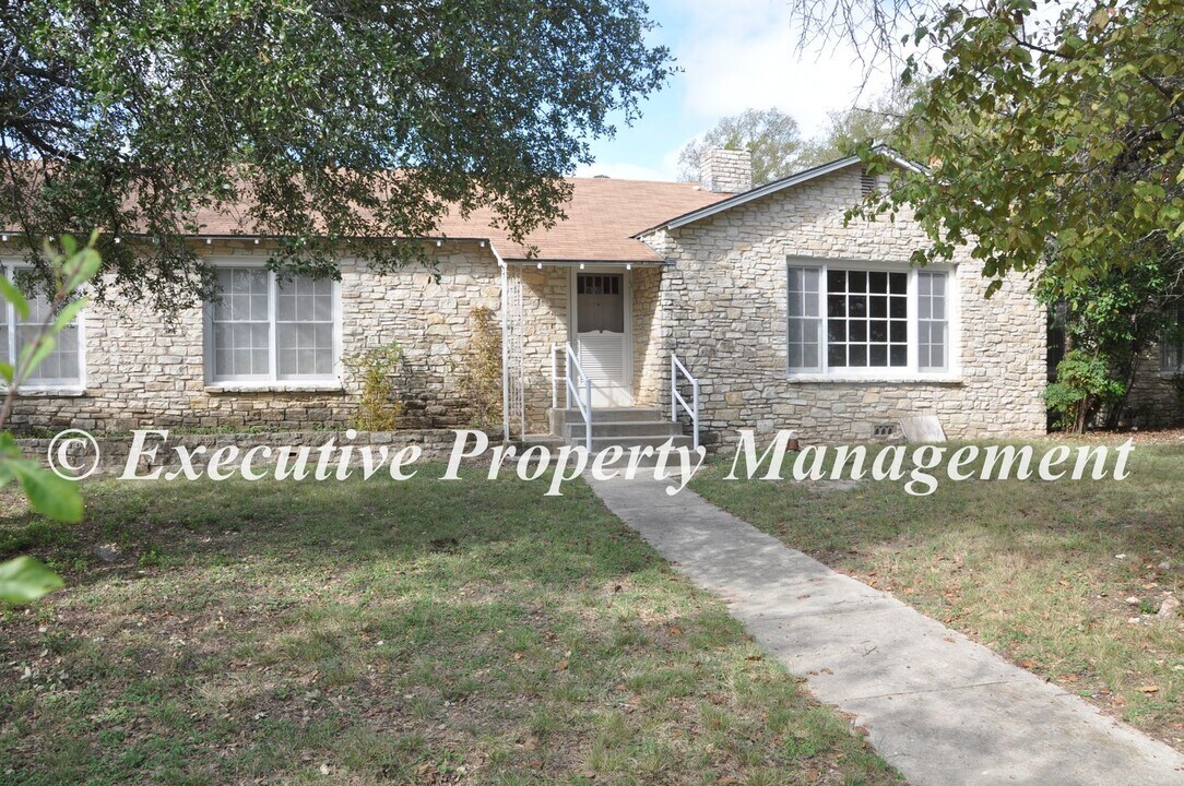 3484 County Rd 4390 in Kempner, TX - Building Photo