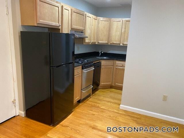 220 Hanover St in Boston, MA - Building Photo - Building Photo