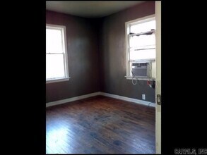 9020 W 37th St in Little Rock, AR - Building Photo - Building Photo