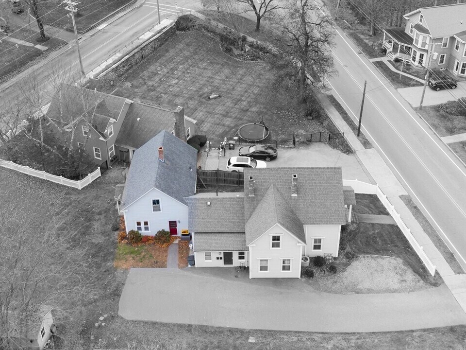 92 Milk St in Westborough, MA - Building Photo