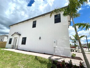 23174 SW 129th Pl in Goulds, FL - Building Photo - Building Photo