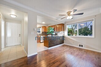 18910 Bothell Everett Hwy in Bothell, WA - Building Photo - Building Photo