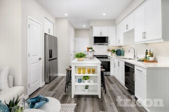 10474 Barrena Lp in Elk Grove, CA - Building Photo - Building Photo