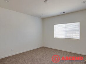 15010 Mahogany court in Bakersfield, CA - Building Photo - Building Photo