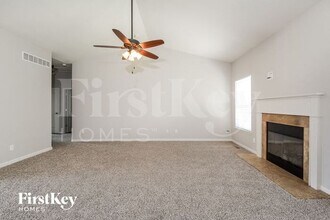1230 Peruque Ridge Dr in Wentzville, MO - Building Photo - Building Photo