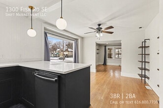 1300 Fisk Rd SE in Grand Rapids, MI - Building Photo - Building Photo