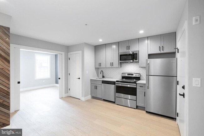 property at 1707 Rittenhouse Square