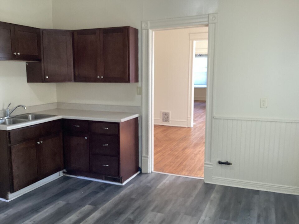 2477 N Richards St in Milwaukee, WI - Building Photo