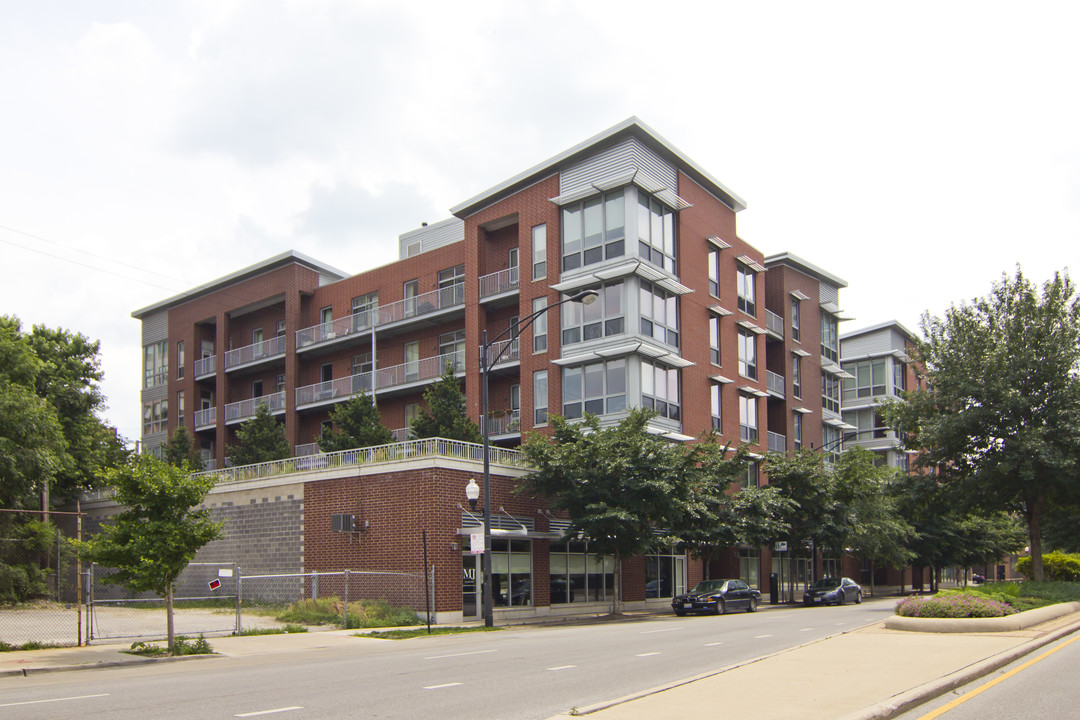 Lakeside Lofts in Chicago, IL - Building Photo