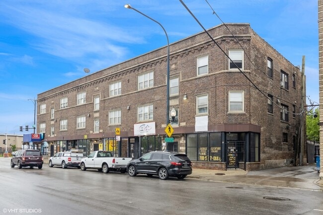 property at 518 S Laramie Ave