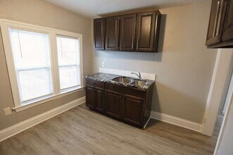 1403 Turner Ave NW in Grand Rapids, MI - Building Photo - Building Photo