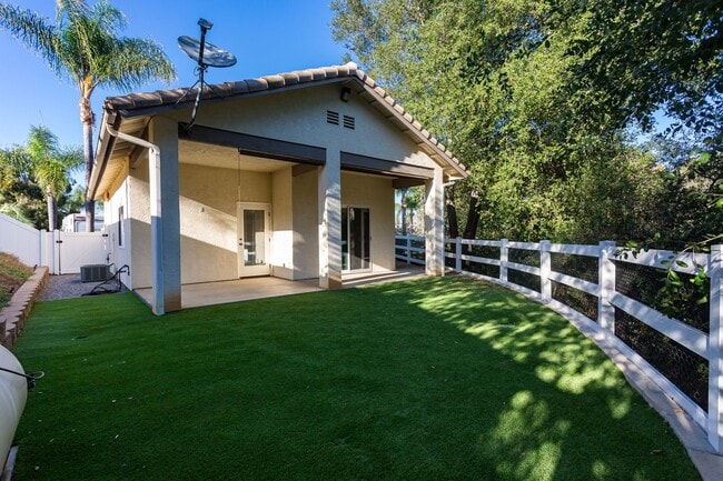 393 Sunnybrook Ln in El Cajon, CA - Building Photo - Building Photo