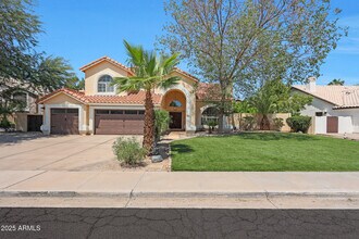 8830 E Carol Way in Scottsdale, AZ - Building Photo - Building Photo