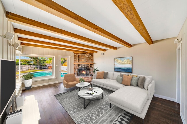 property at 909 Cavanagh Rd