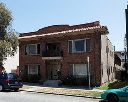 1524 E 3rd St Apartamentos