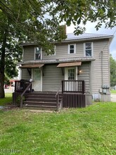 286 E Ohio Ave in Sebring, OH - Building Photo - Building Photo