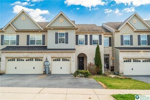 5136 Dogwood Trail in Allentown, PA - Building Photo