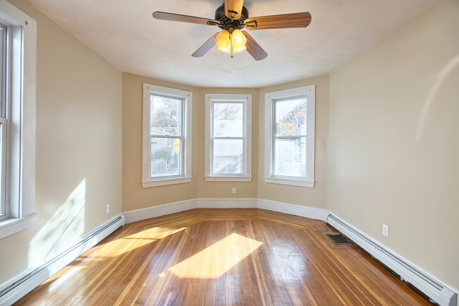 31 Simon St in Beverly, MA - Foto de edificio - Building Photo