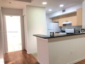 2544 Centergate Dr in Miramar, FL - Building Photo - Building Photo