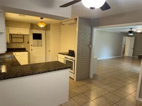 11215 Mayfield Rd in Houston, TX - Building Photo - Building Photo