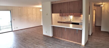 Greenwood North Apartments in Seattle, WA - Foto de edificio - Building Photo