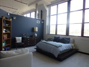 5850 Centre Ave, Unit 507 in Pittsburgh, PA - Building Photo - Building Photo