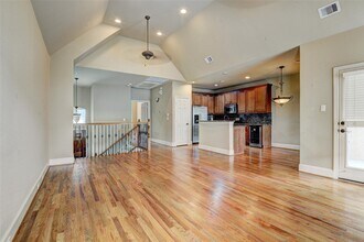 328 Cage St in Houston, TX - Building Photo - Building Photo